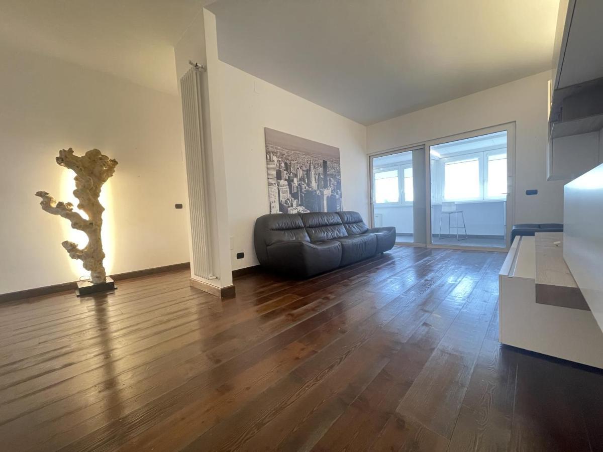 Cconforthotels Appartamento Skyline Bari Eksteriør billede
